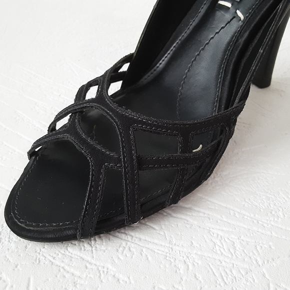 BCBG Maxazria Satin Shoes - Picture 6 of 7